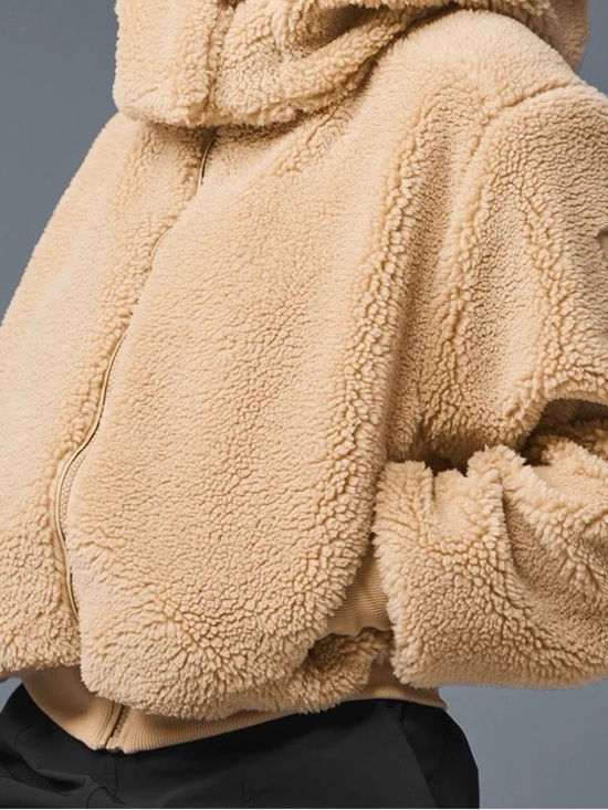 ALO Yoga Jackets & Blazers - ALO Yoga Foxy Sherpa Jacket (M)